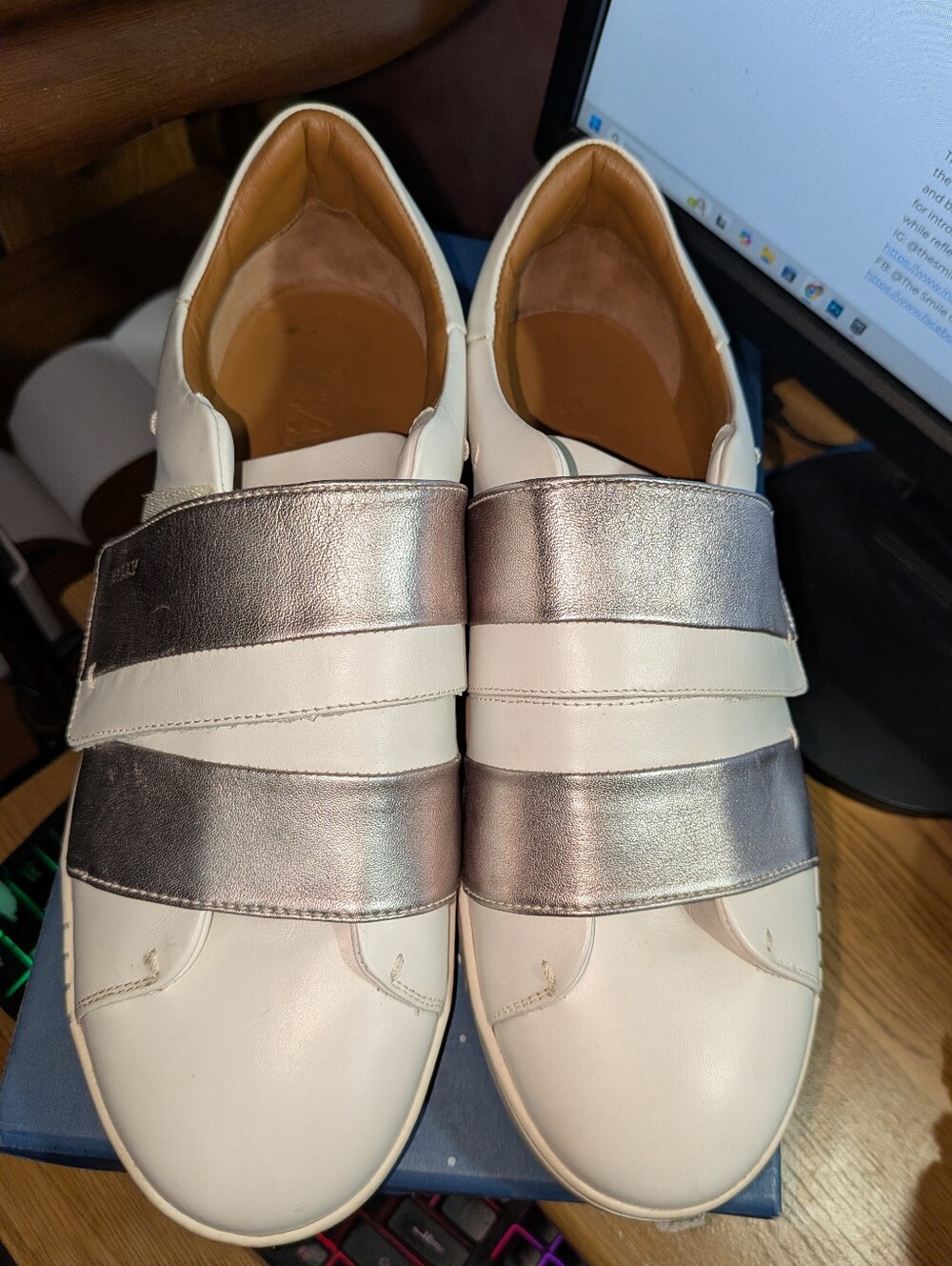 Bally Willet Leather Sneaker Size 10 1/2 White/Silver Preowned Shoes